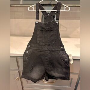 New with tags Women’s NOBO Charcoal Distressed Jean Shortalls Size Medium 7/9.
